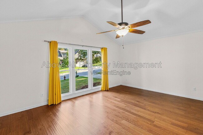 Building Photo - 1202 Belhaven Rd