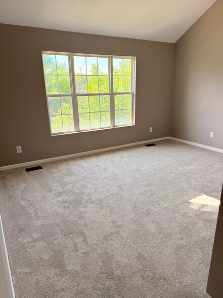 Building Photo - 1159 Beaver Run