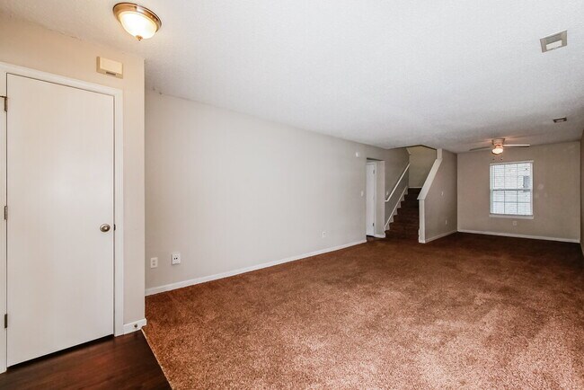 Building Photo - 15469 Fawn Meadow Dr