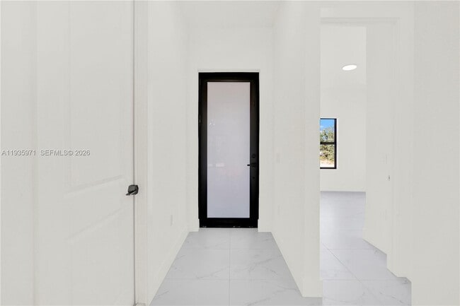 Building Photo - 66 Organ St