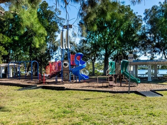 Building Photo - 103 W Park St