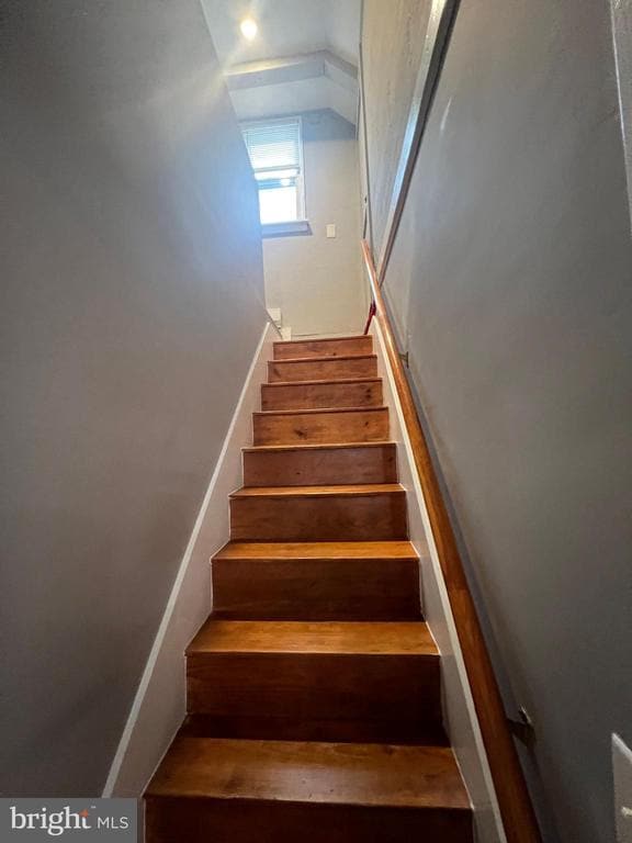 Building Photo - 2518 Linwood Rd