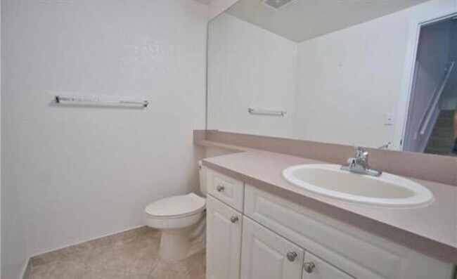 Building Photo - 6540 W Sample Rd