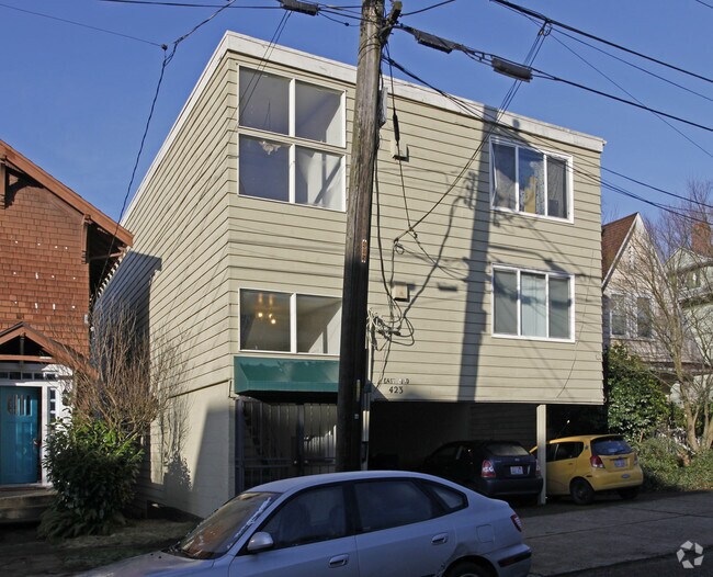 Building Photo - Eastwind Apartments