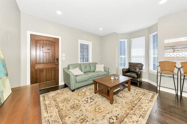 Building Photo - 185 Oyster Bay Ct