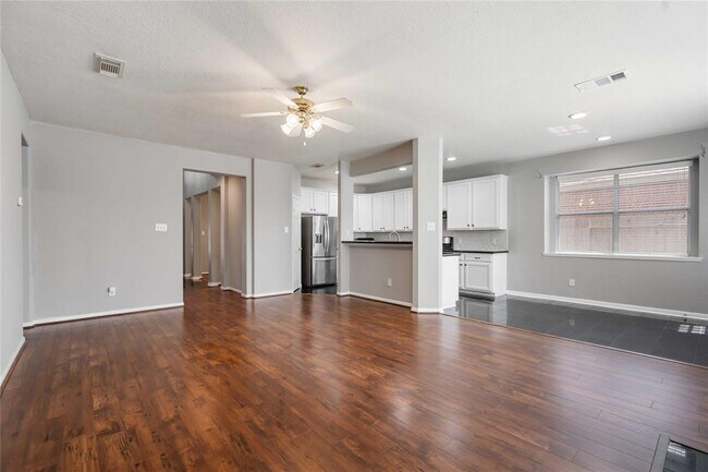 Building Photo - 3711 Hill Family Ln