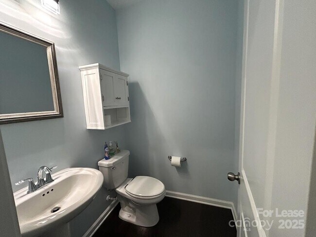 Building Photo - 1004 Whipcord Dr