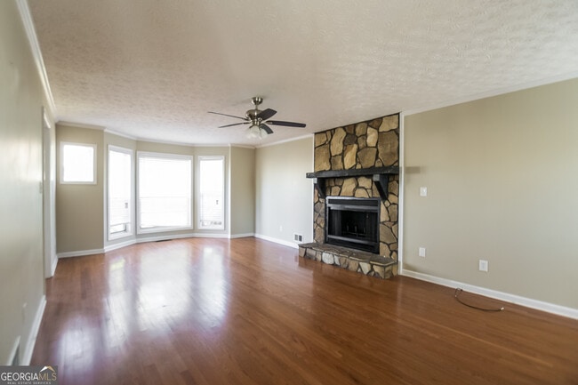 Building Photo - 2664 Windage Dr SW