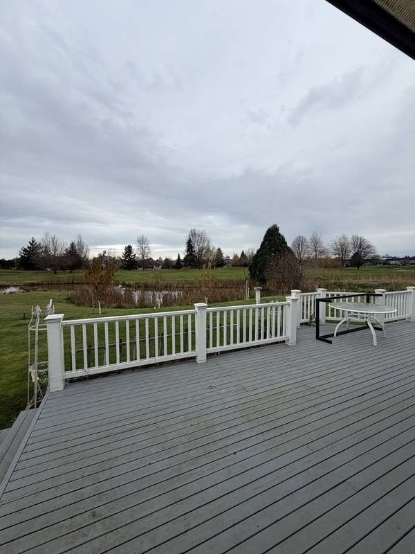 Building Photo - 700 Sunrise Dr