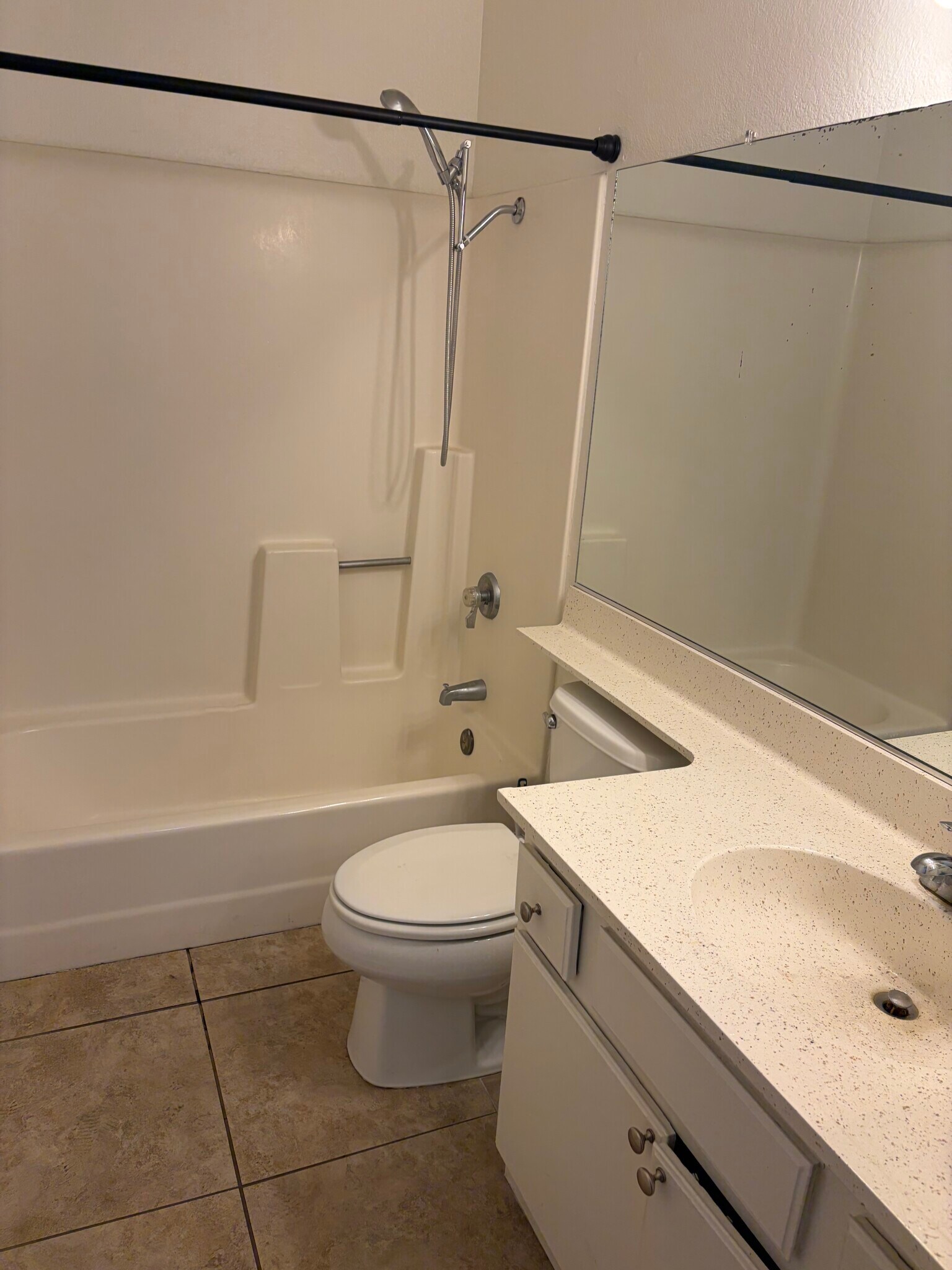Building Photo - 74549 Sagebrush Dr