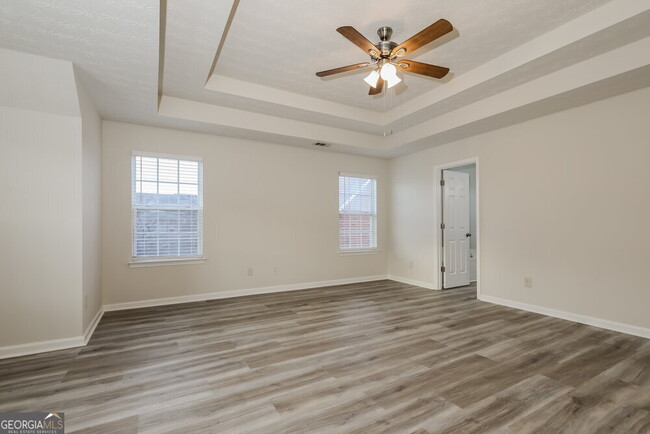 Building Photo - 617 Armitage Way