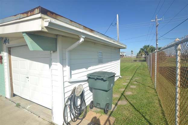 Building Photo - 4207 San Jacinto Dr
