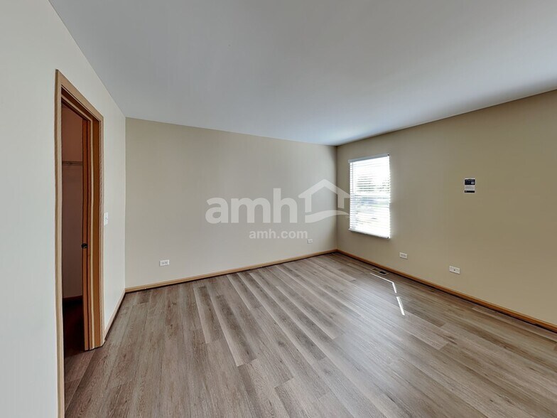 Building Photo - 1217 Dauphin Dr