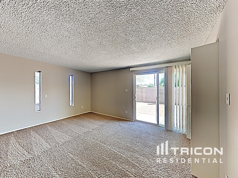 Building Photo - 4121 W Griswold Rd