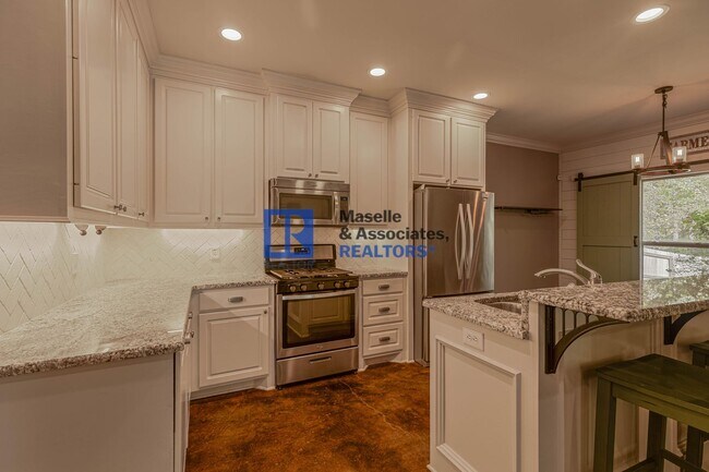 Building Photo - 3 Bed/2 Bath Home in Greenfield Station!!