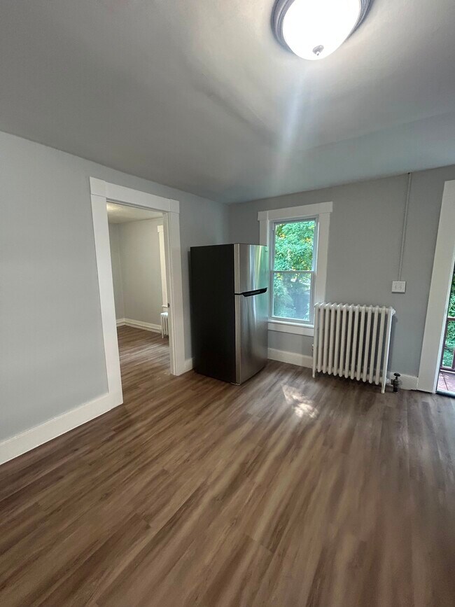 Building Photo - 90 Montgomery St