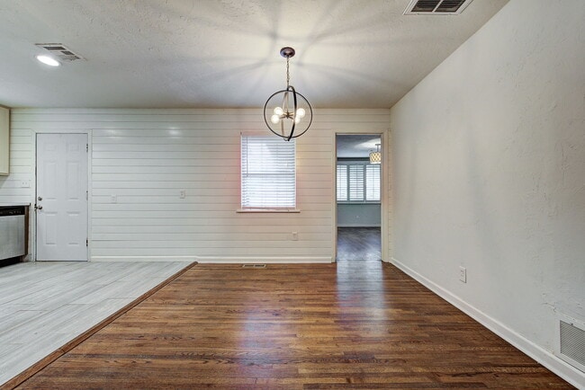 Building Photo - 1723 Churchill Way