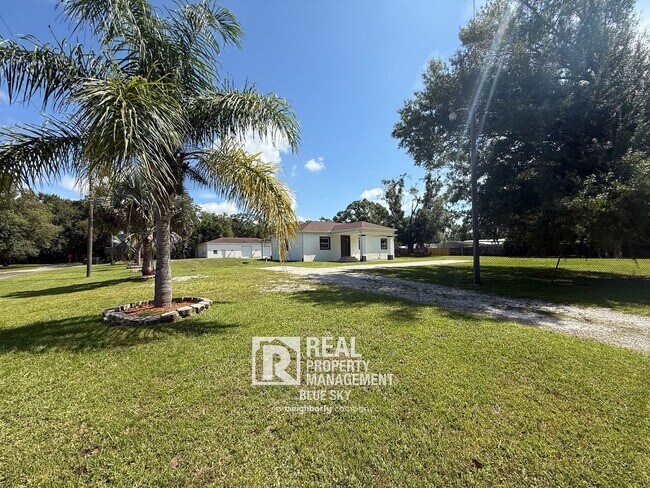Building Photo - 30129 Sheron Dr