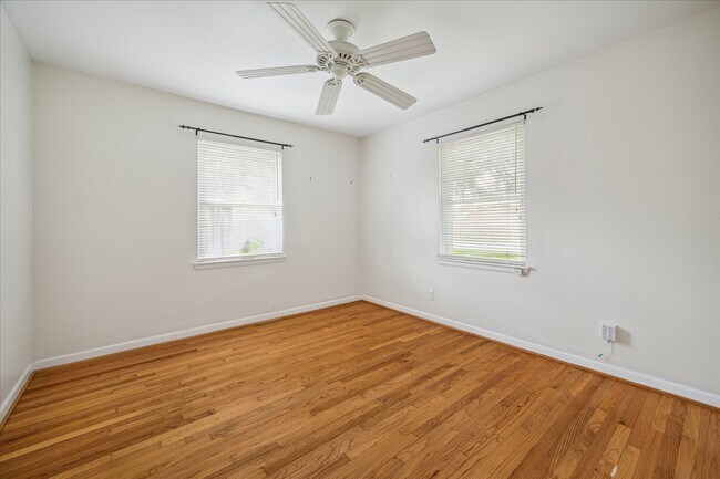 Building Photo - 1124 Springrock Ln