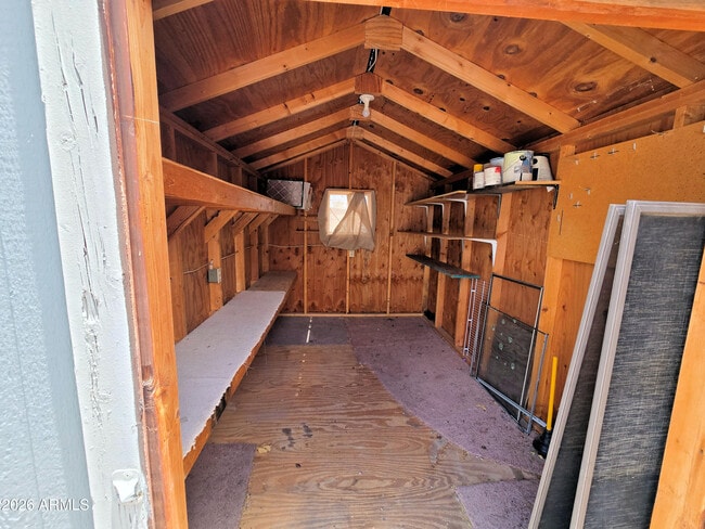 Building Photo - 550 Palm Dr