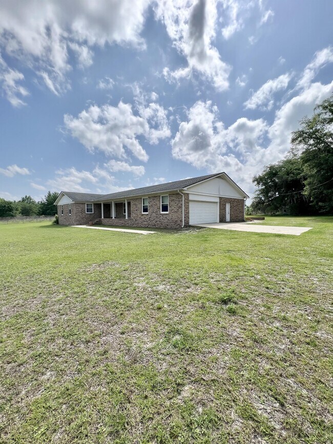 Building Photo - 264 Lonnie Raker Ln
