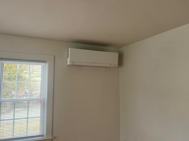 Building Photo - 370 Chapel St