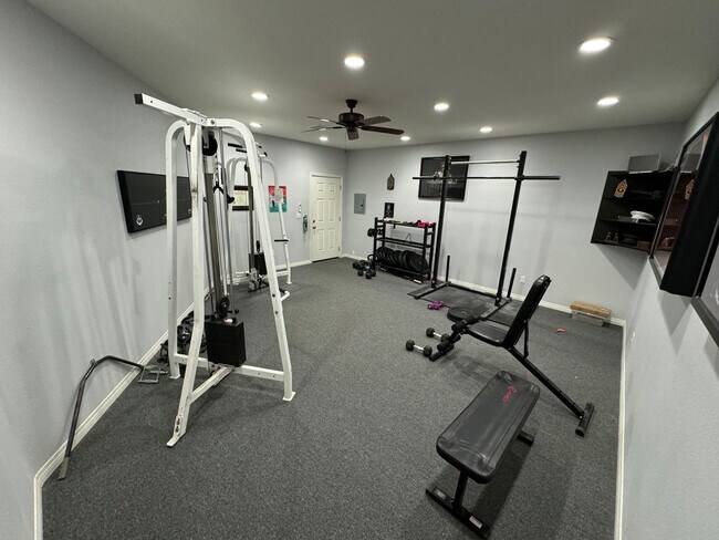Building Photo - 40123 Vista Ridge Dr