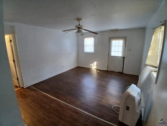 Building Photo - 218 Hunt St