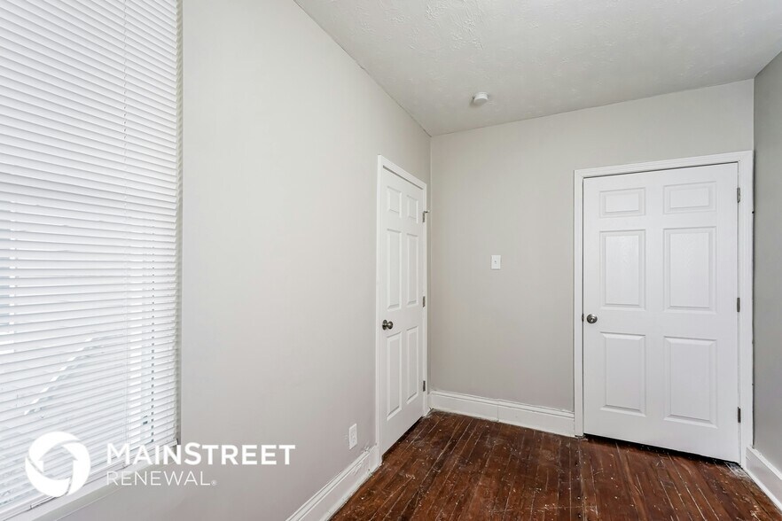 Building Photo - 1420 S 28th St