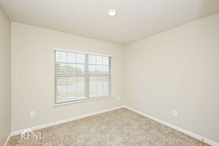 Building Photo - 162 Drifter Dr