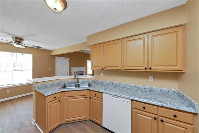 Building Photo - 1260 Crestridge Ln