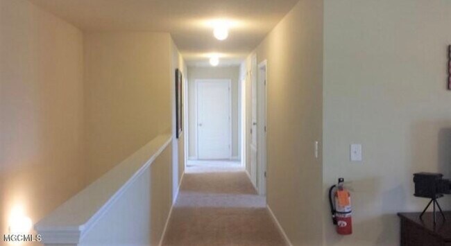 Building Photo - 9050 Bellewood Pl