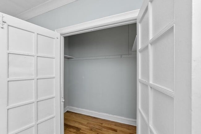 Building Photo - 1 bedroom in Chicago IL 60640