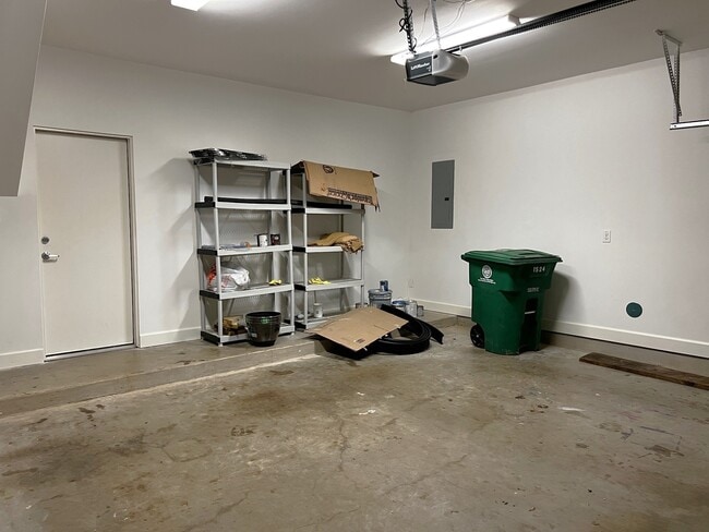 Building Photo - 1524 Blodgett St