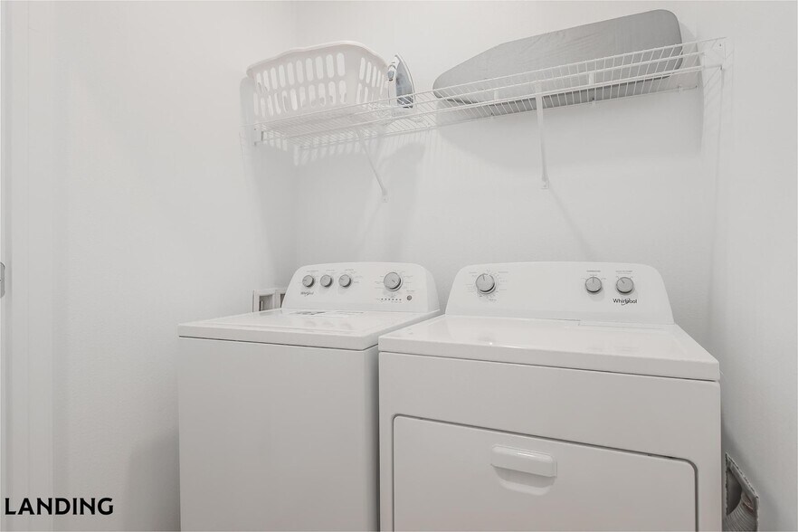 Building Photo - 515 Corso Ln