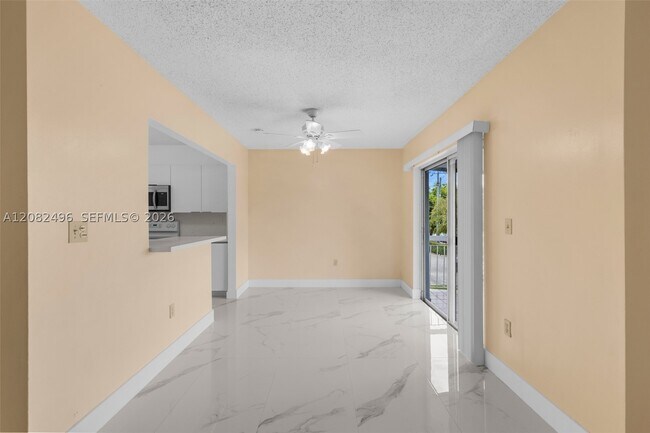 Building Photo - 1284 W 44th Pl