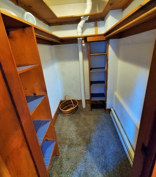 Building Photo - 450 Oak St