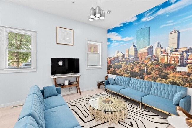 Building Photo - 108-110-110 Trenton St