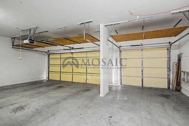 Building Photo - 3356 E Mayberry Ave