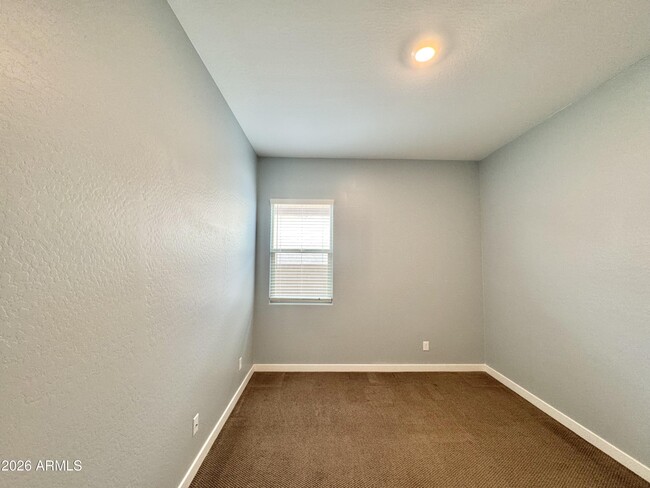 Building Photo - 4122 S Quinn Ave