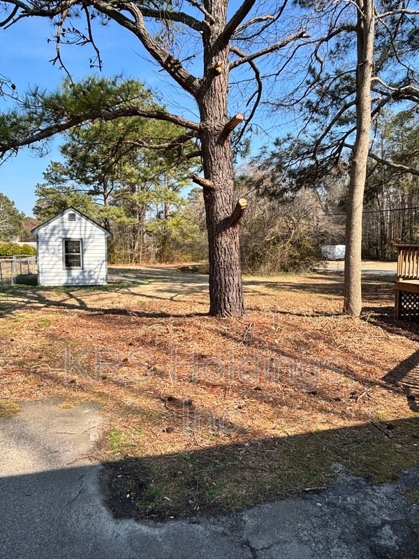 Building Photo - 8501 Ackley Ave