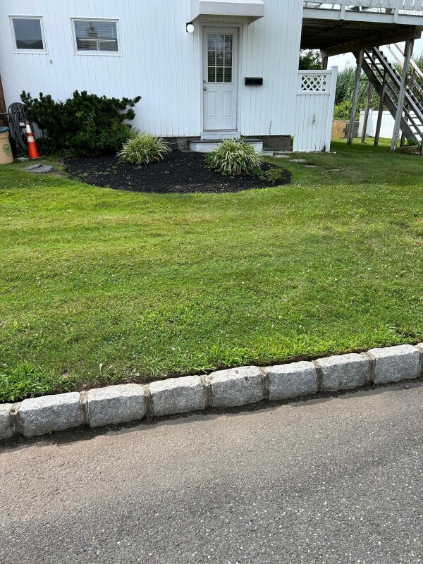 Building Photo - 647 Shore Dr