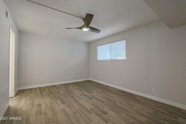 Building Photo - 3640 N 70th St