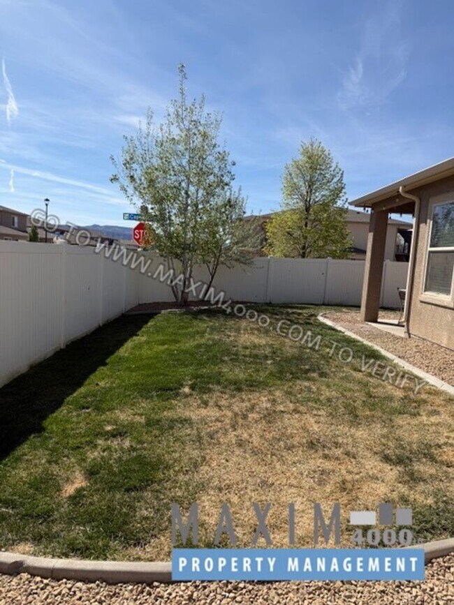 Building Photo - 659 Chalisa Ave