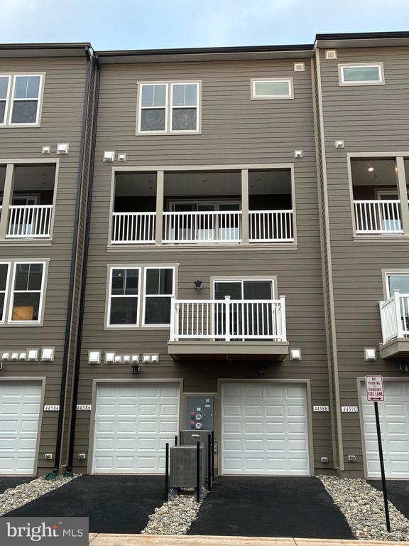 Building Photo - 44586 Strabane Ter