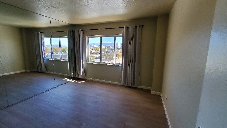 UNIT - 1331 Park Ave SW