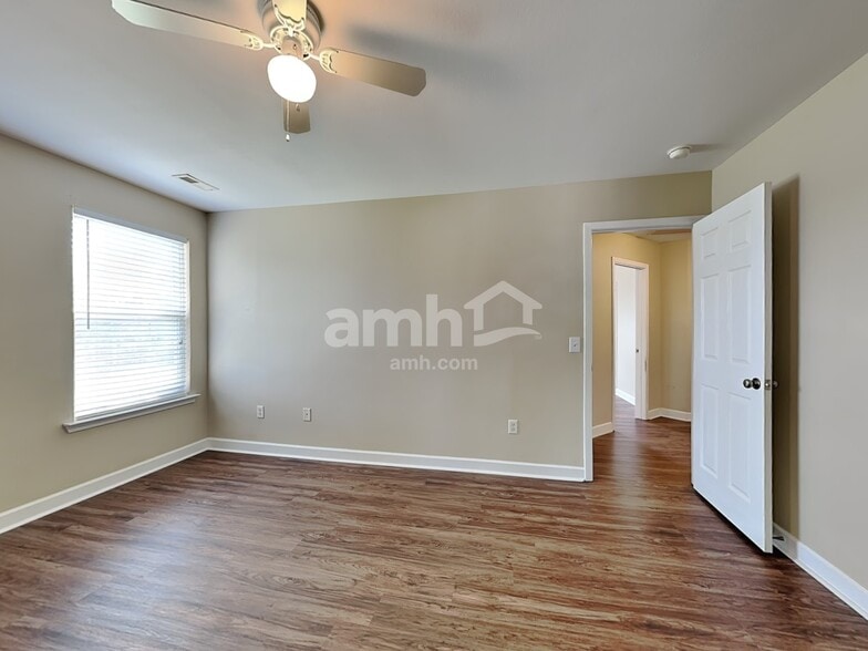 Building Photo - 271 Waxberry Ct