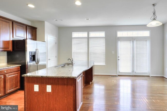 Building Photo - 6300 Santo Place
