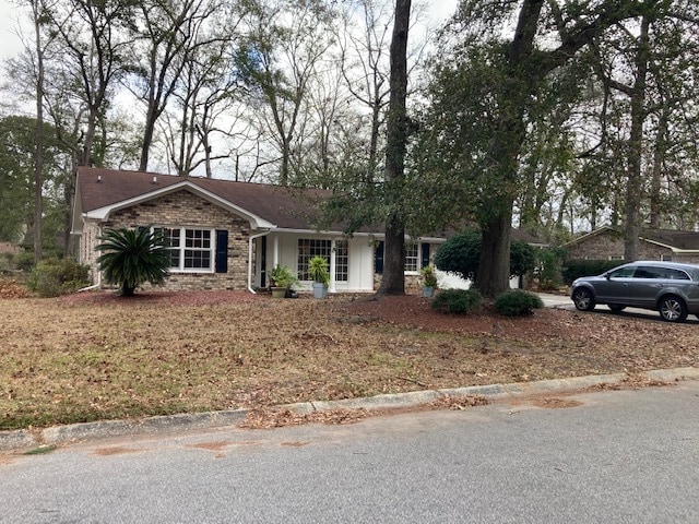 3 Bedroom 2 Bath Home for Rent with 1/3 acre yard in South Pinepoint Subdivision of West Ashley - 1934 Ivy Hall Rd