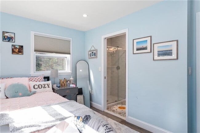 Building Photo - 4 James St